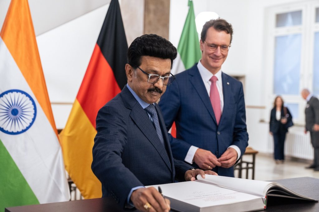Chief Minister von Tamil Nadu M. K. Stalin mit NRW-Ministerpräsident Hendrik Wüst